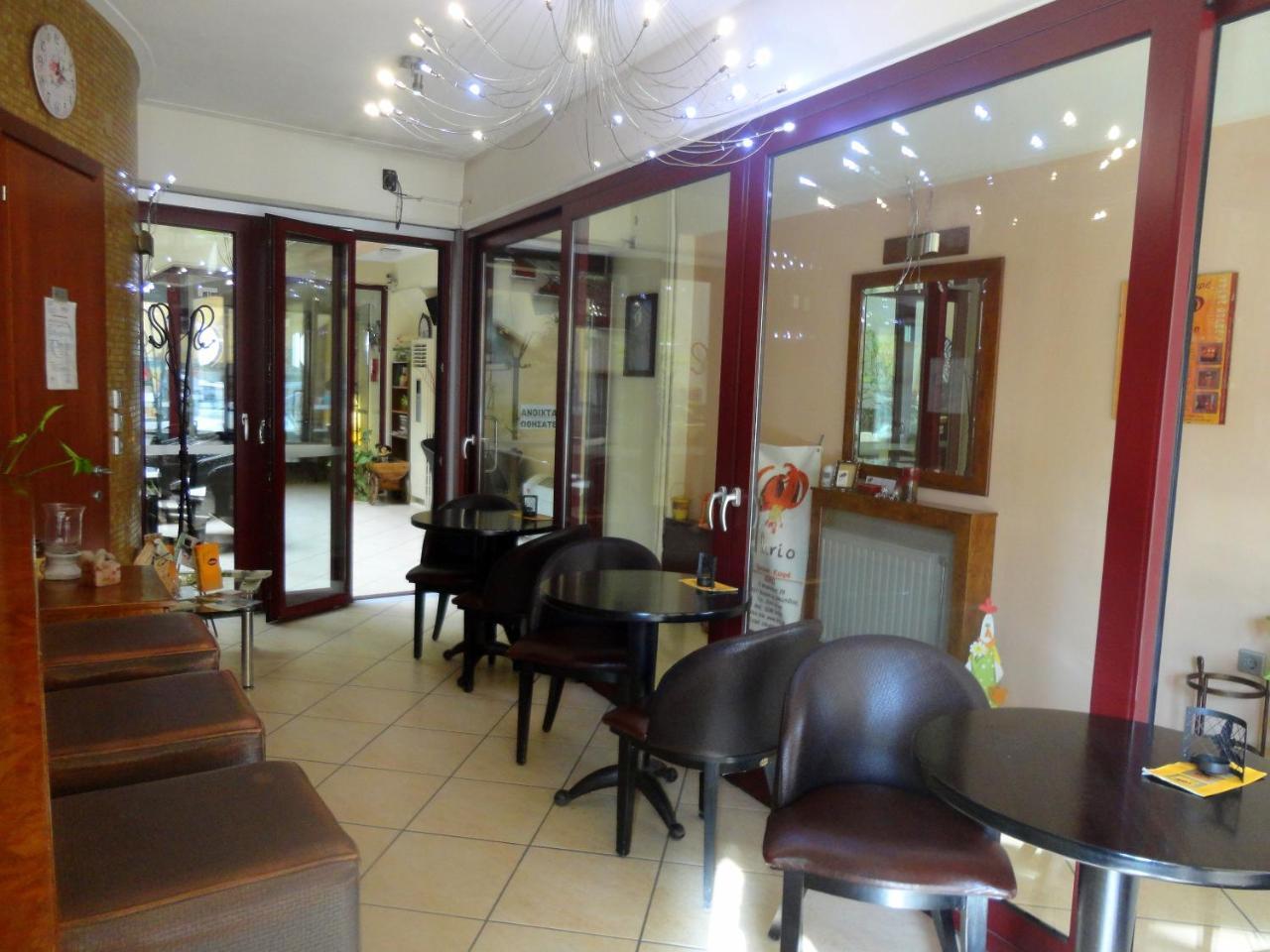 Lirio Guest House Makrakómi Екстериор снимка