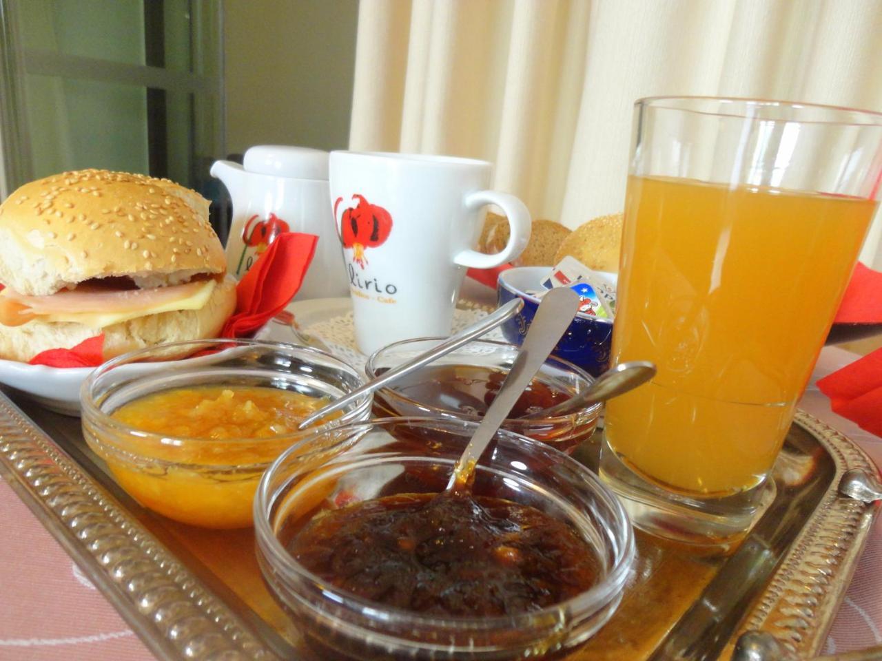 Lirio Guest House Makrakómi Екстериор снимка