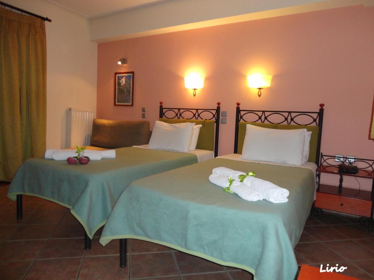 Lirio Guest House Makrakómi Екстериор снимка