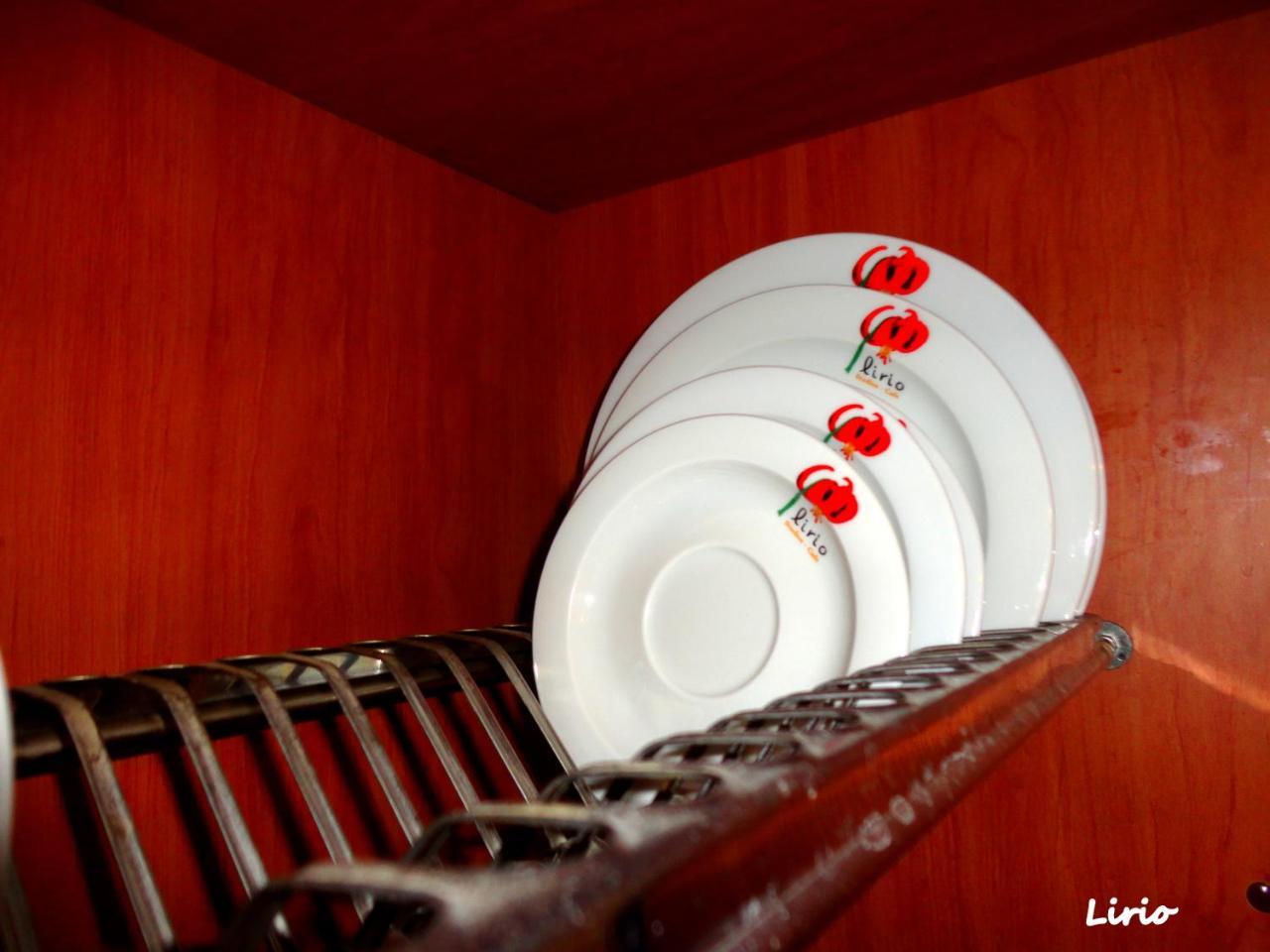 Lirio Guest House Makrakómi Екстериор снимка