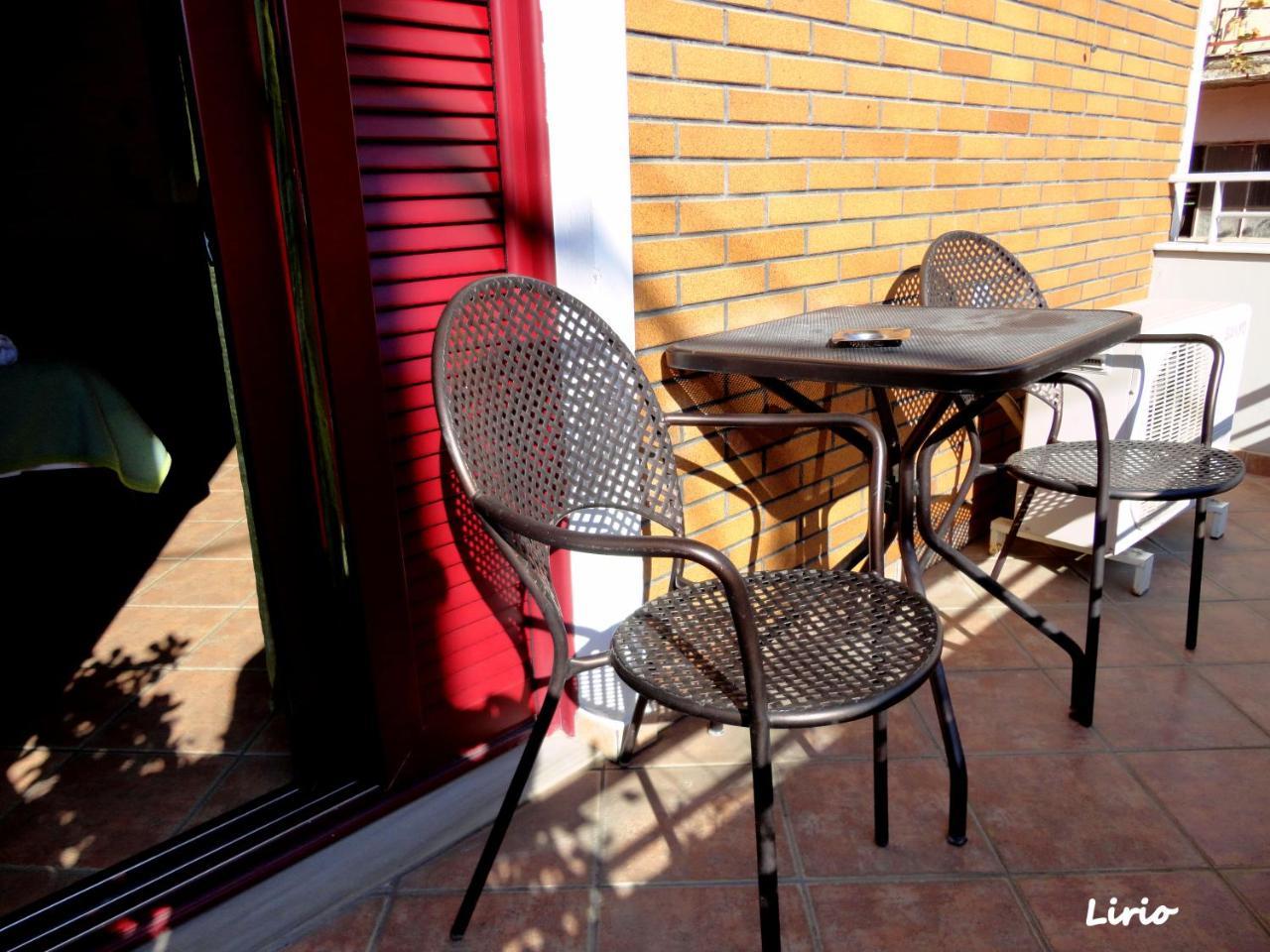 Lirio Guest House Makrakómi Екстериор снимка